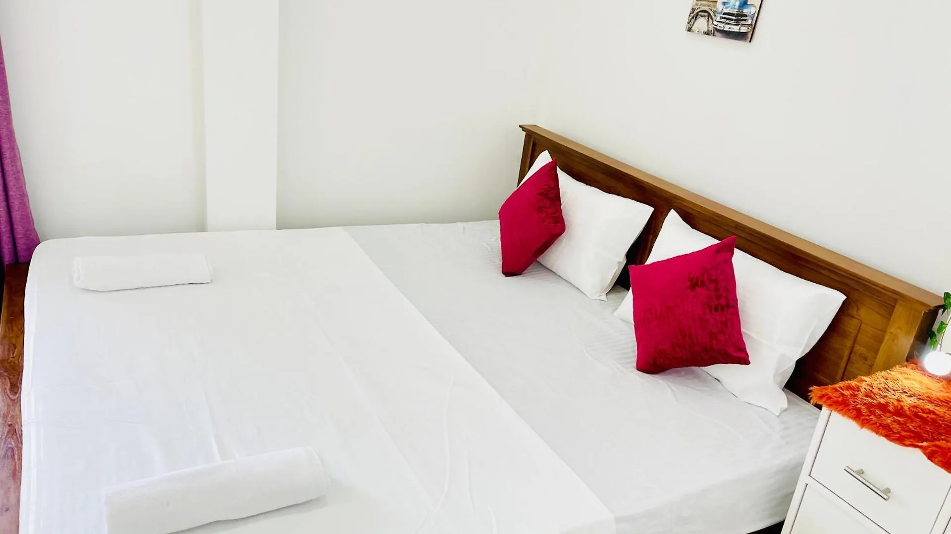 Sleepy Heaven Negombo 호텔 0*,